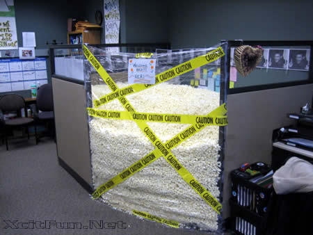 funny office pranks. Imagine it is Your Office