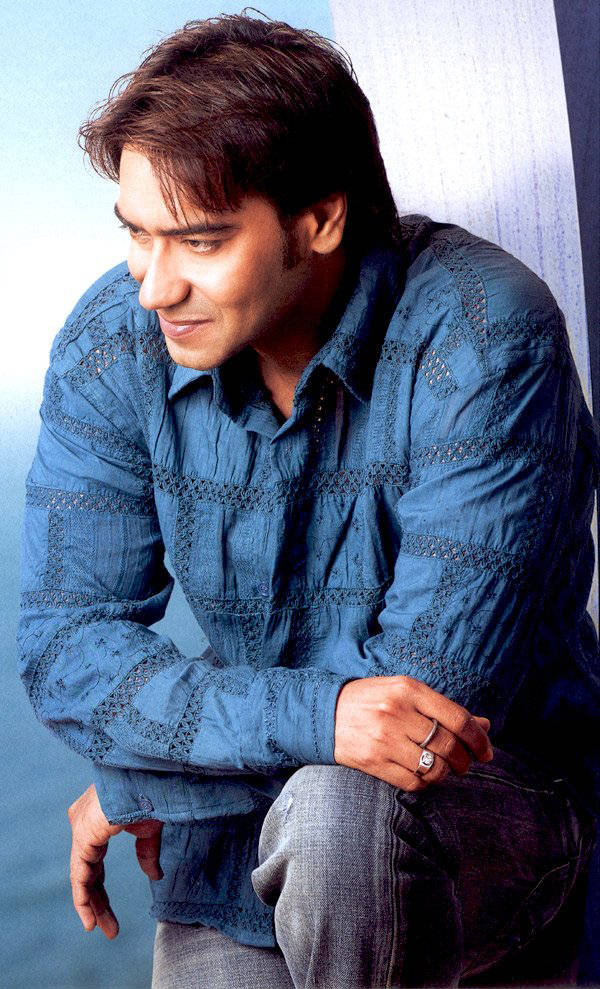 Ajay Devgan Bollywood Actor Biography and Wallpapers - XciteFun.net