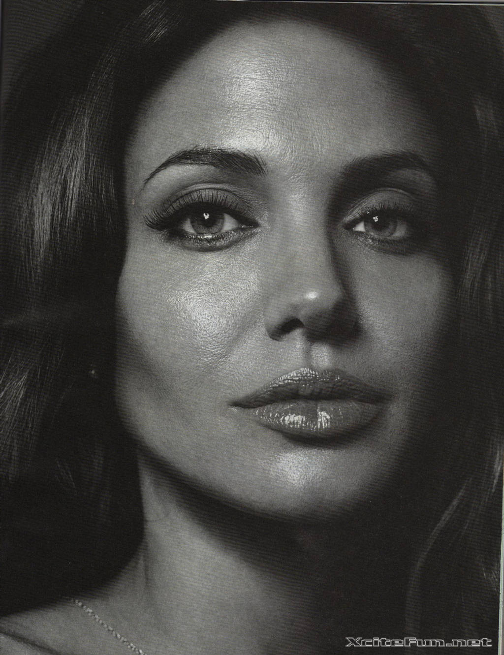 Angelina Jolie Better Close-Up For Vanity Fair Italy June 08 - XciteFun.net