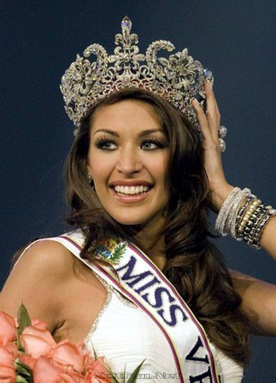 Miss Universe 2008 Dayana Mendoza Profile Hot Shots Video