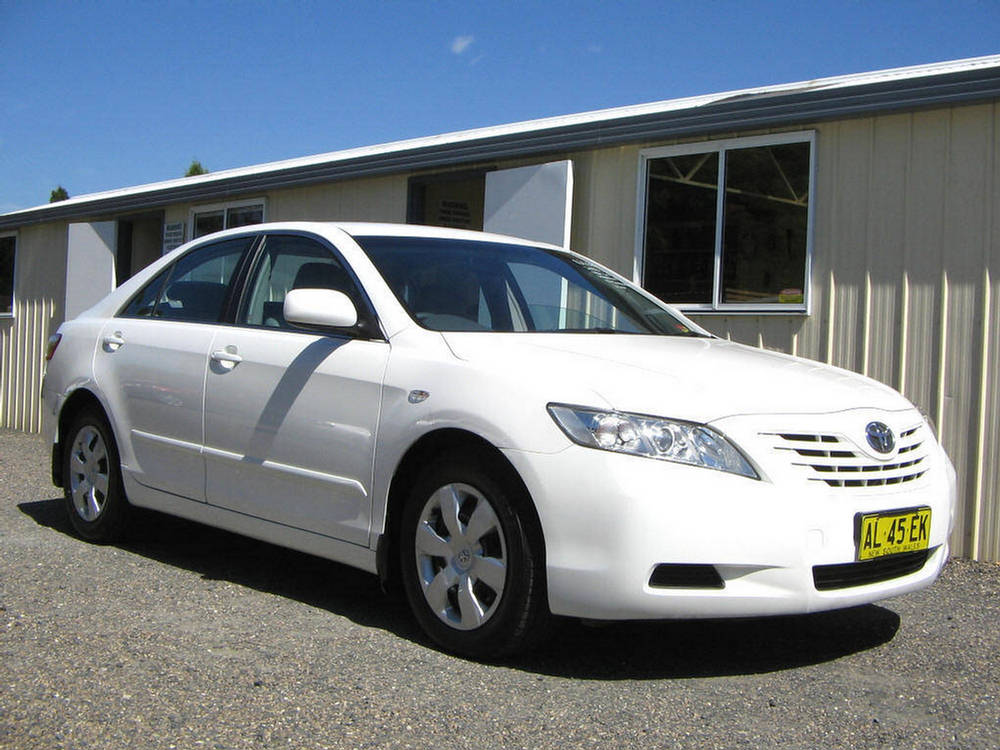 2009 toyota camry ce sedan #4