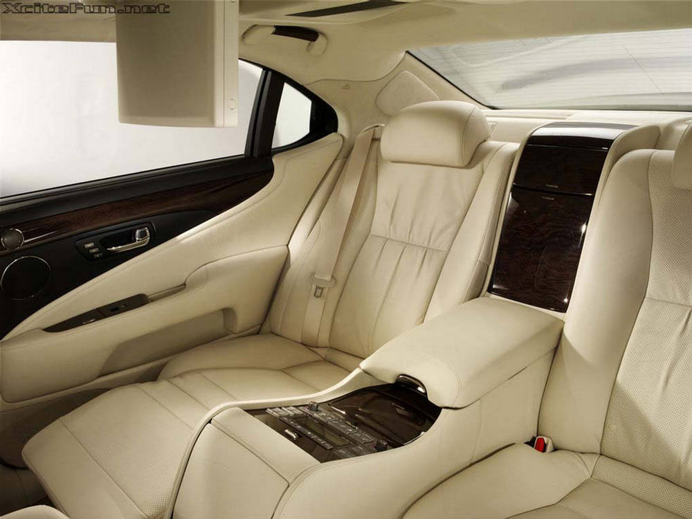 Lexus LS 600h Best Luxury Car of 2008  HQ Wallpapers