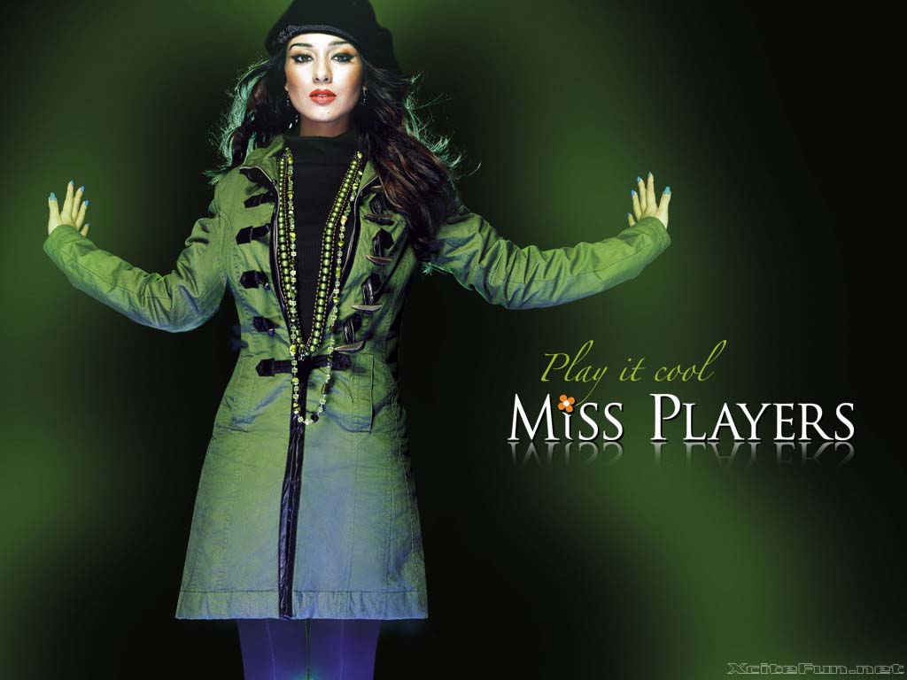 Amrita Rao Miss Players Winter Collection 2008  Wallpapers