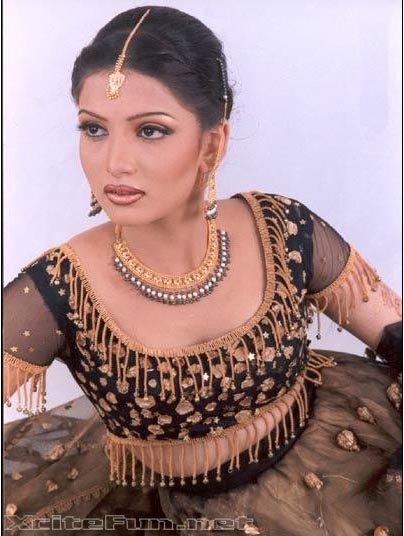 Sara Chaudhry iCon of Grandeur  Biography Photo Gallery