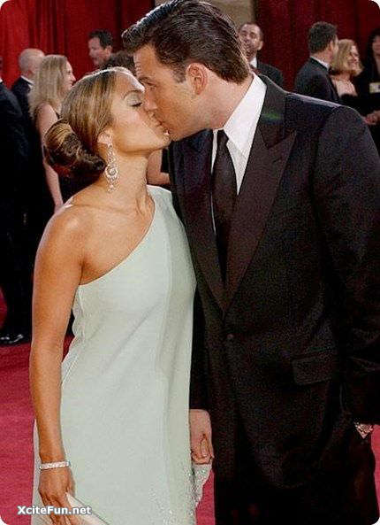 Celebrities  Kisses