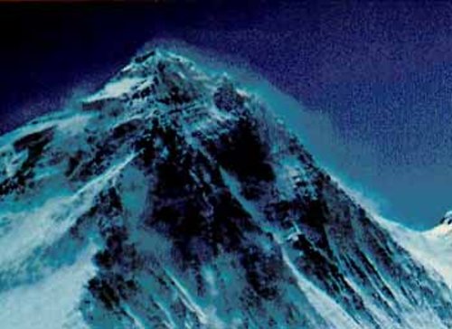 How many dead bodies are up on Mount Everest? 29142,xcitefun-everest-8