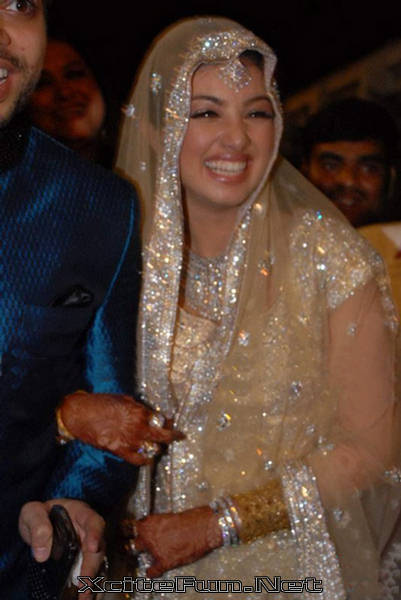 Ayesha Takia Traditional Bride  Wedding Pictures