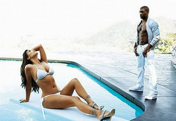 Kim Kardashian GQ Magazine April09 Hot PhotoShoot