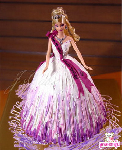 Barbie Fashion Designer Download on Eatable Barbie Dolls        Funny  Strange