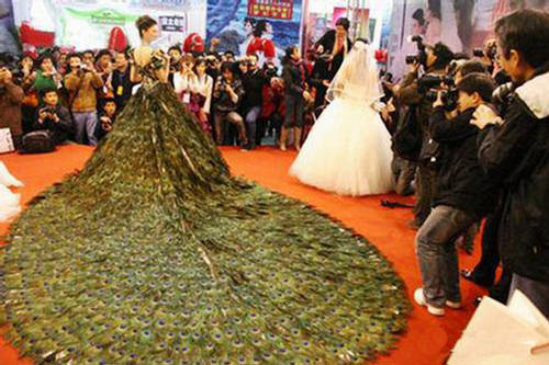 Creative Peacock Feathers Wedding Dress