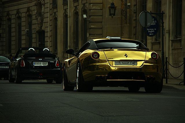 Golden Ferrari 599 GTB from Hamann