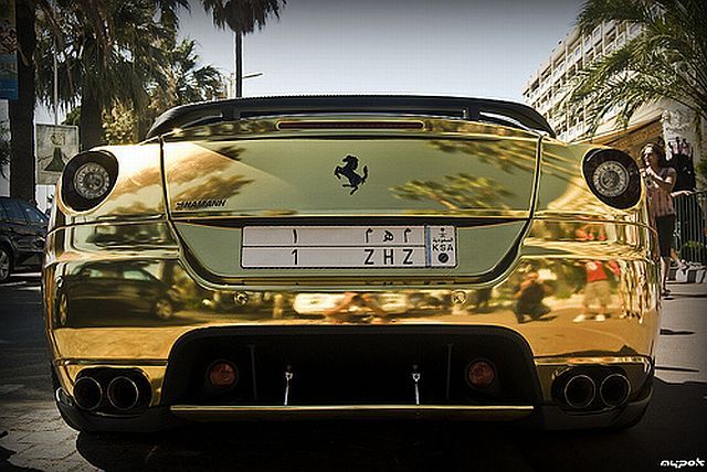 Golden Ferrari 599 GTB from Hamann