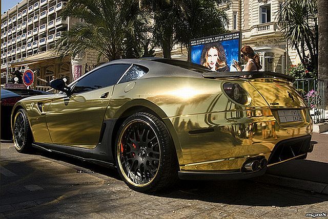 Golden Ferrari 599 GTB from Hamann