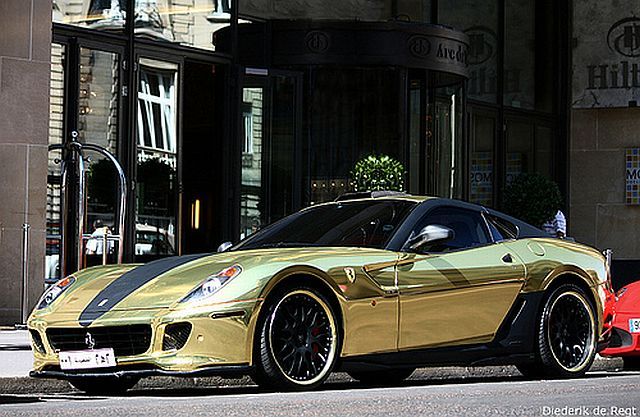 Golden Ferrari 599 GTB from Hamann