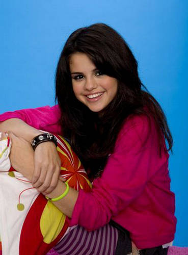 Selena Gomez  Gorgeous Teenage Star