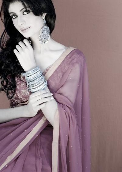 pAK model  Madiha Iftikhar