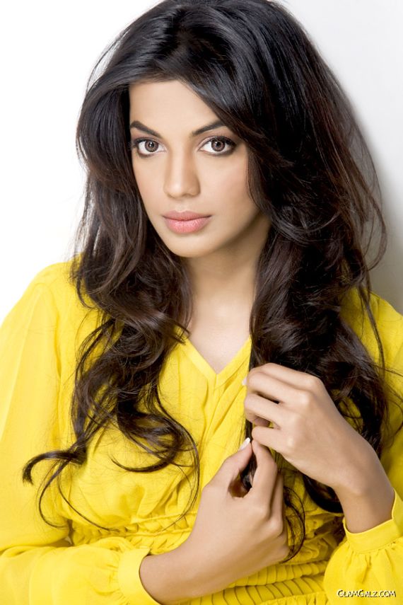 Mugdha Godse charming look