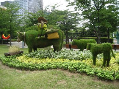 Breathing Grass Amazing Sculptures