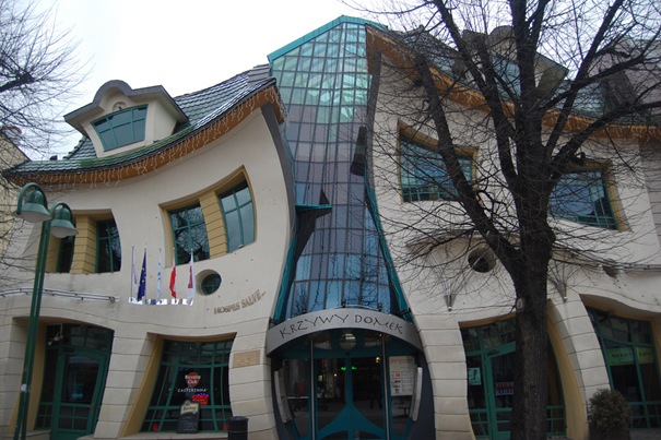 Strange Buildings of the World