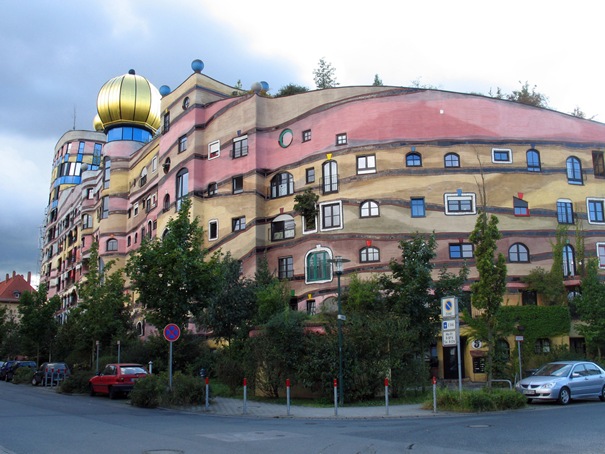 Strange Buildings of the World