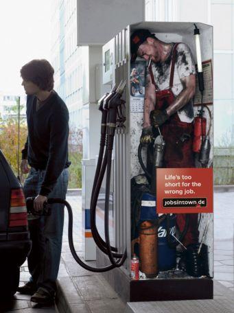 Innovative Advertising by a Job Portal