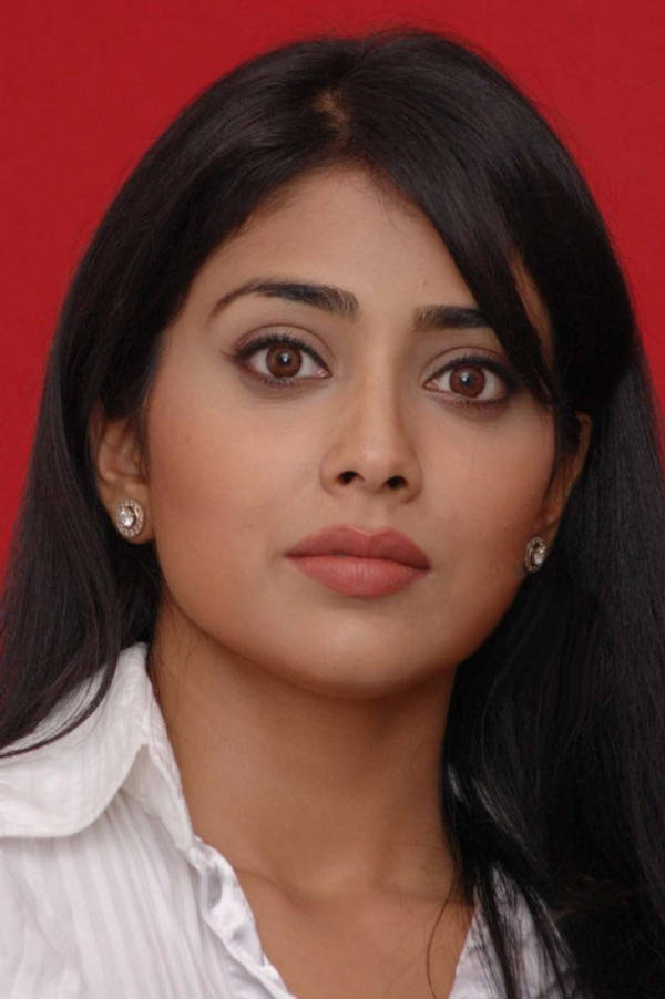 funny faces pictures. Shriya Saran Funny Faces
