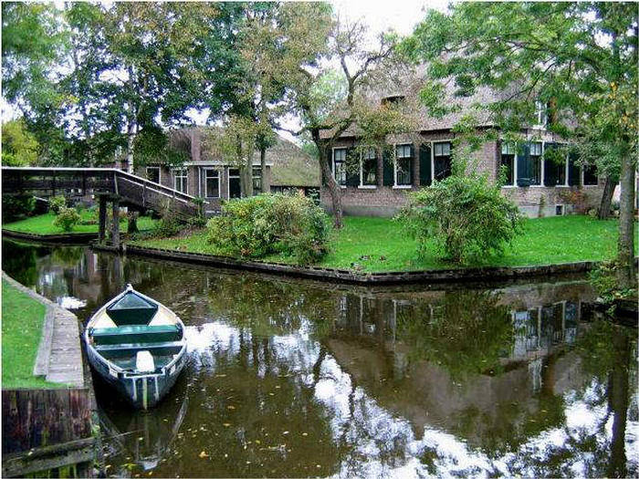 151349xcitefun giethoorn village 9 - Greenland or Dreamland - Its Netherlands