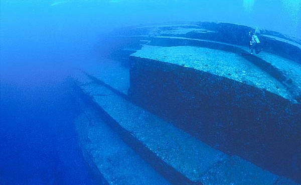 Yonaguni Monument Underwater Rock Formation Yonaguni Monument Underwater Rock Formation