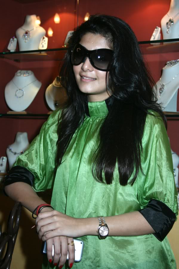Neha Oberoi At The Launch Of Tisya Jewellery Shop 158709,xcitefun-227-1