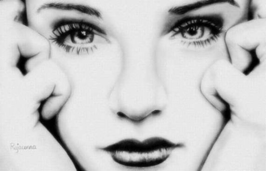 WOMEN in Amazing Pencil Sketches