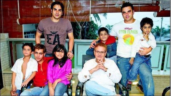 salman khan family. Salman Khan Family @ their