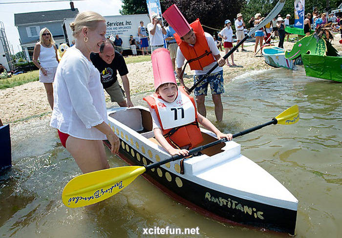 Oxford Cardboard Boat Race 2010 : Sports