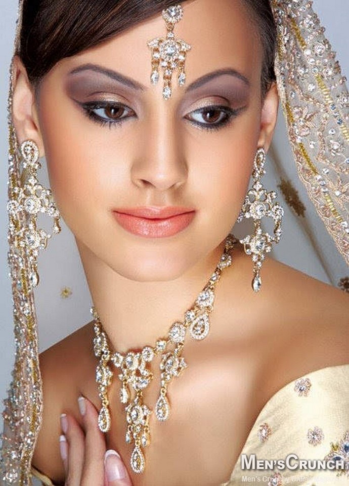 Indian Bridal Makeup Tutorial. Indian Bridal Makeup