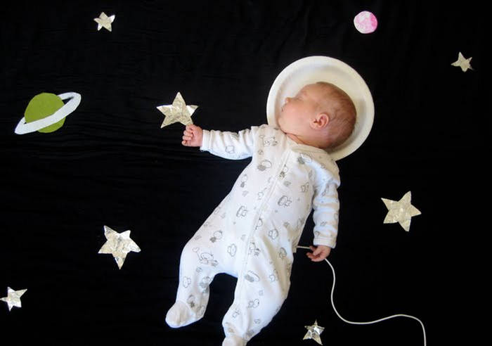 Dream World Around Sleeping Baby : Cute Babies