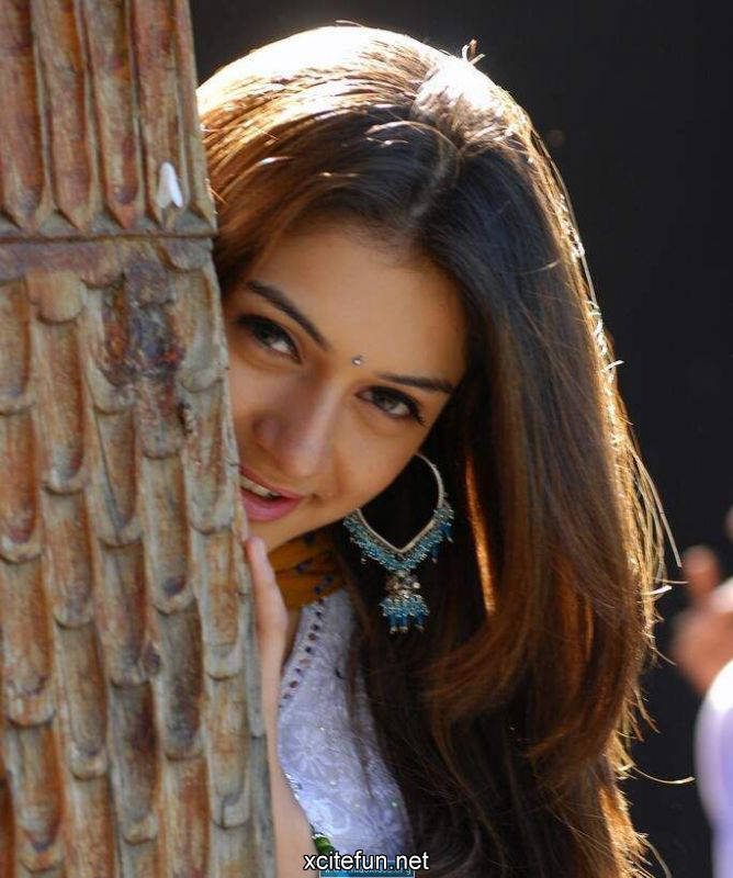 Hansika Motwani  Beautiful Bollywood Actress