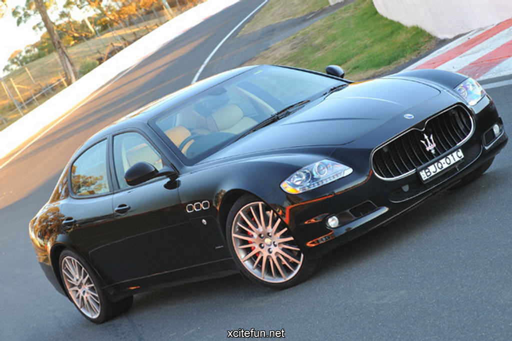 http://img.xcitefun.net/users/2010/08/211062,xcitefun-maserati-quattroporte-sport-gt-s-mc-spor.jpg