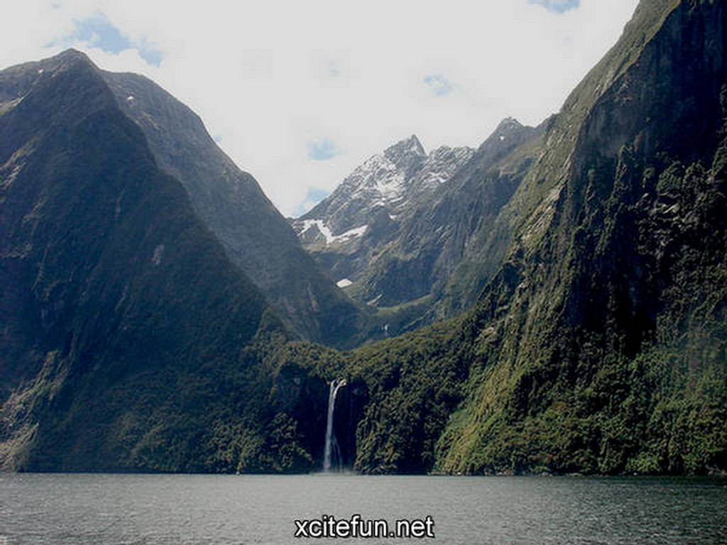 Milford Sound Beautiful World Place