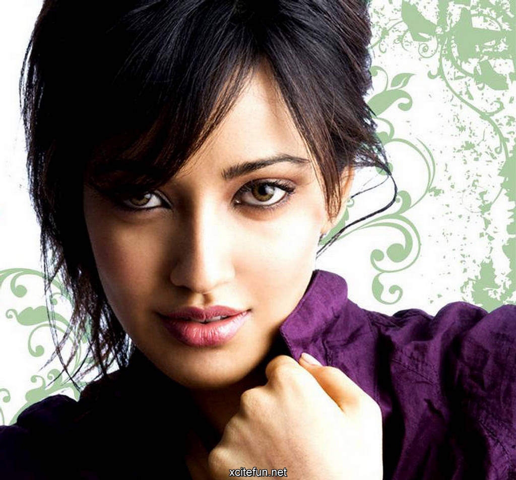 213443,xcitefun-neha-sharma-2.jpg