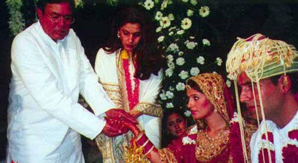 Unseen Wedding Pictures of Akshay Kumar and Twinkle Khanna - XciteFun.net