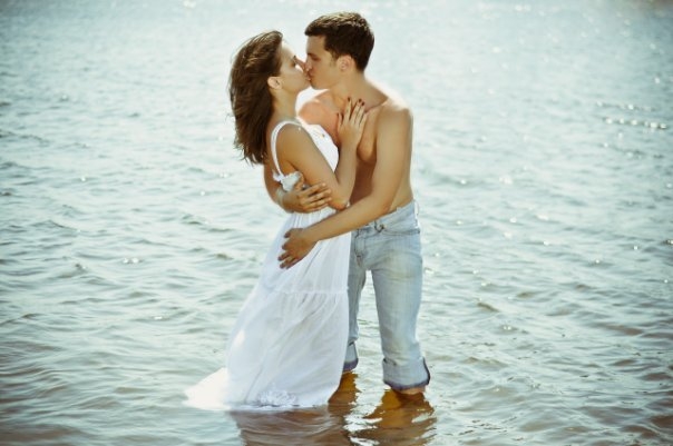 Love Moments Romantic Photography