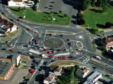Strange Roundabout  Cant Pass At 1st Try