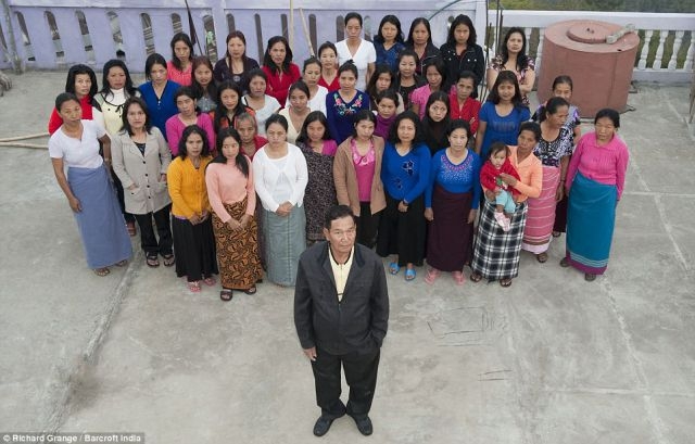 Worlds Largest Family  39 Wives With A Man