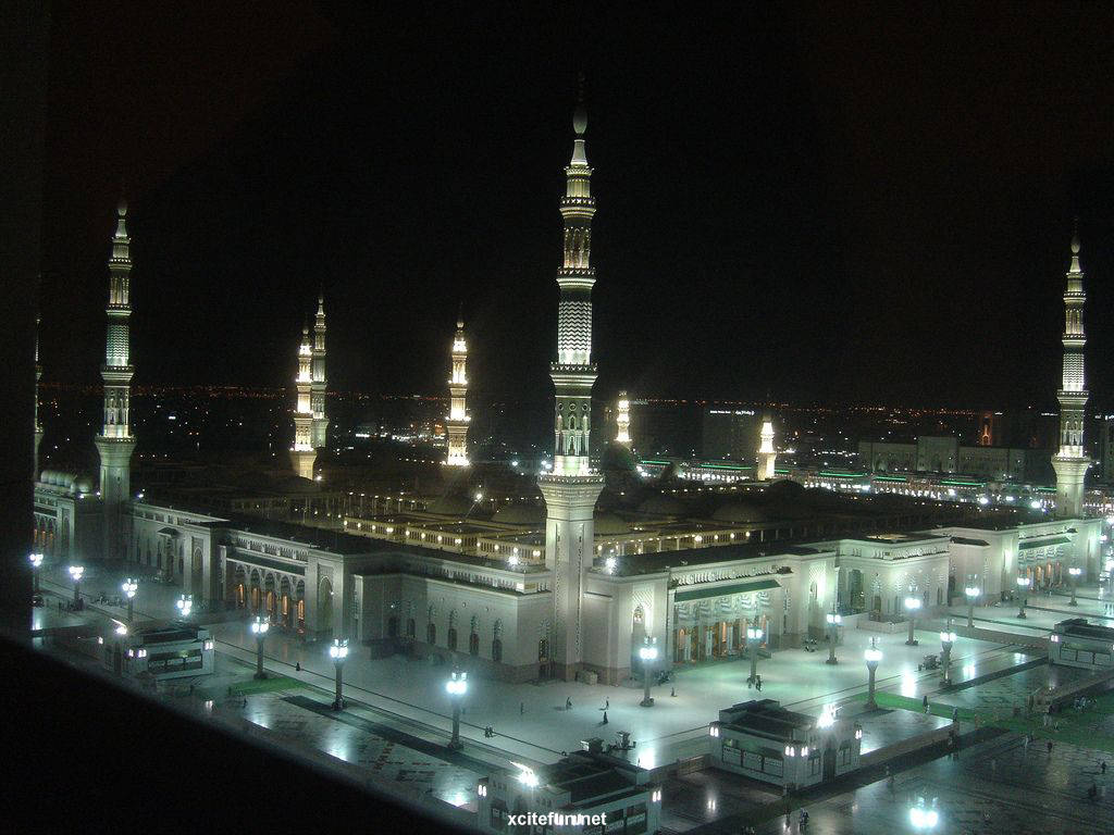 Message Of Peace: Masjid-E-Nabawi Night Wallpapers