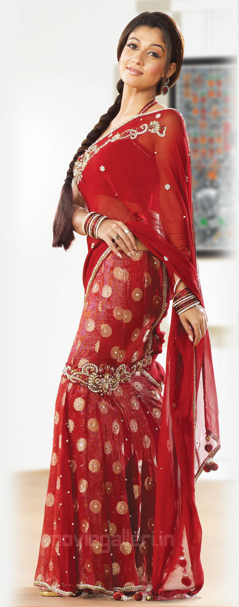 Nayanthara In Pothys Designer Saree