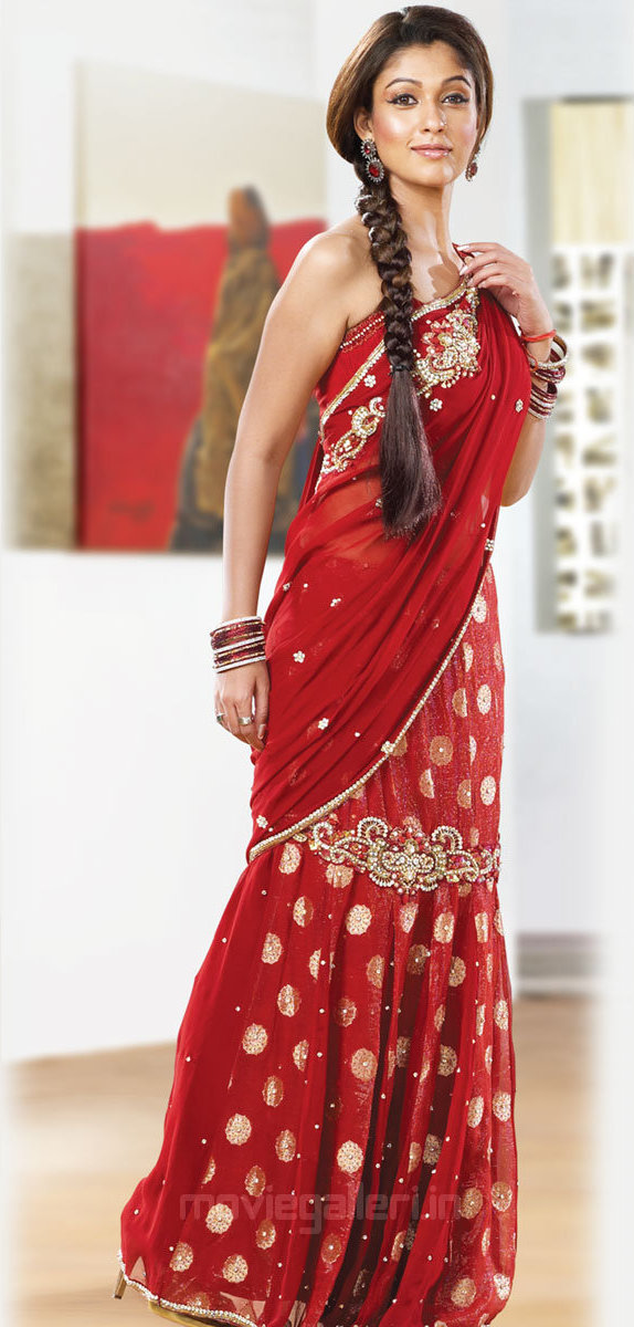 Nayanthara In Pothys Designer Saree