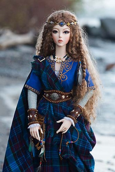 Arwyn a Celtic Warrior Maiden BJD