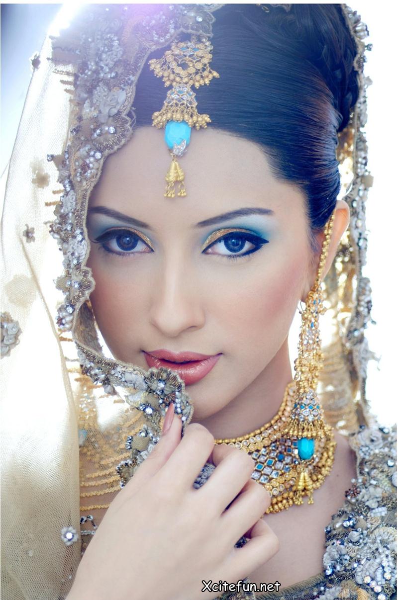 Latest Bridal Makeup Trend and Jewelry  Khawar Riaz Bridal