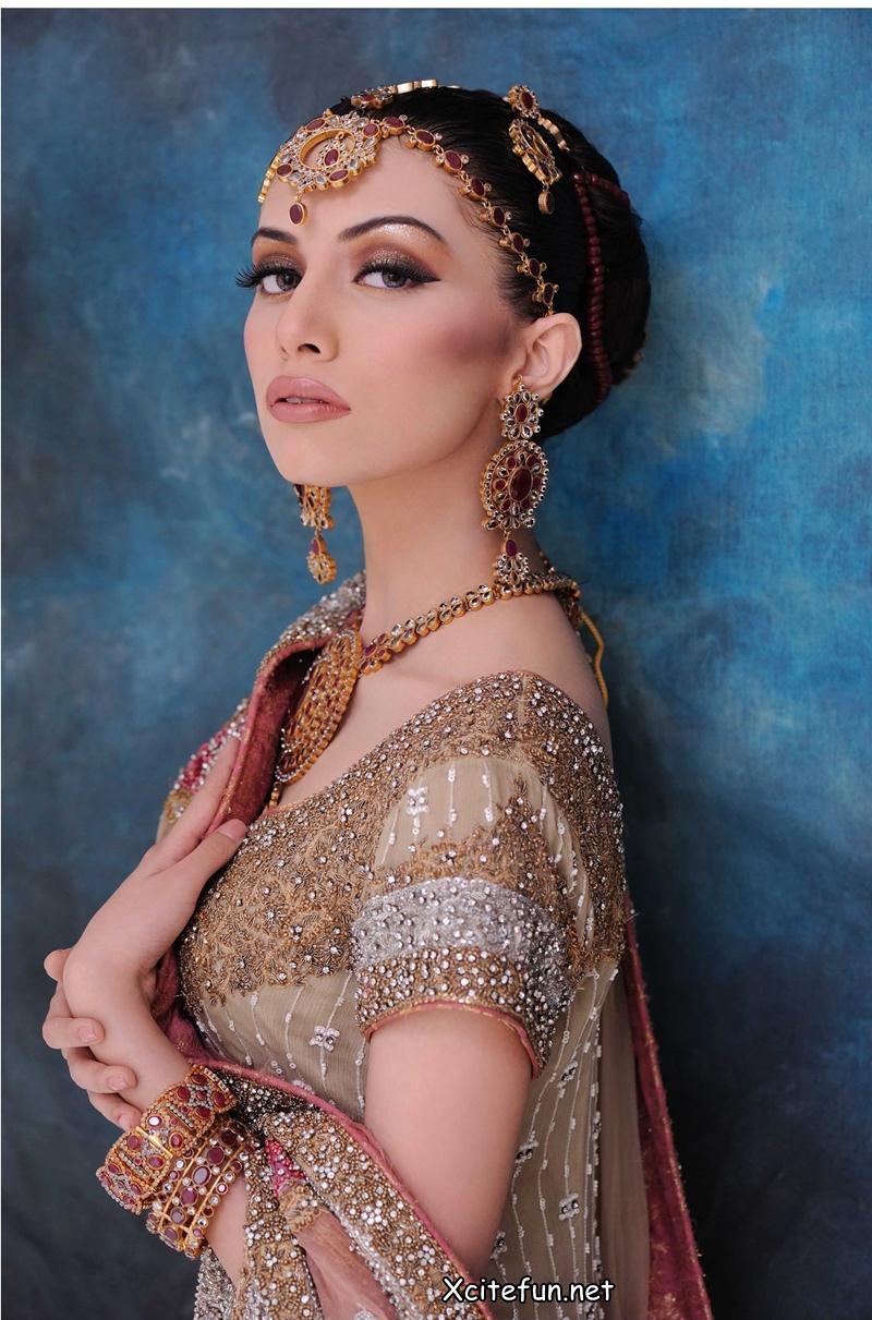 Latest Bridal Makeup Trend and Jewelry  Khawar Riaz Bridal