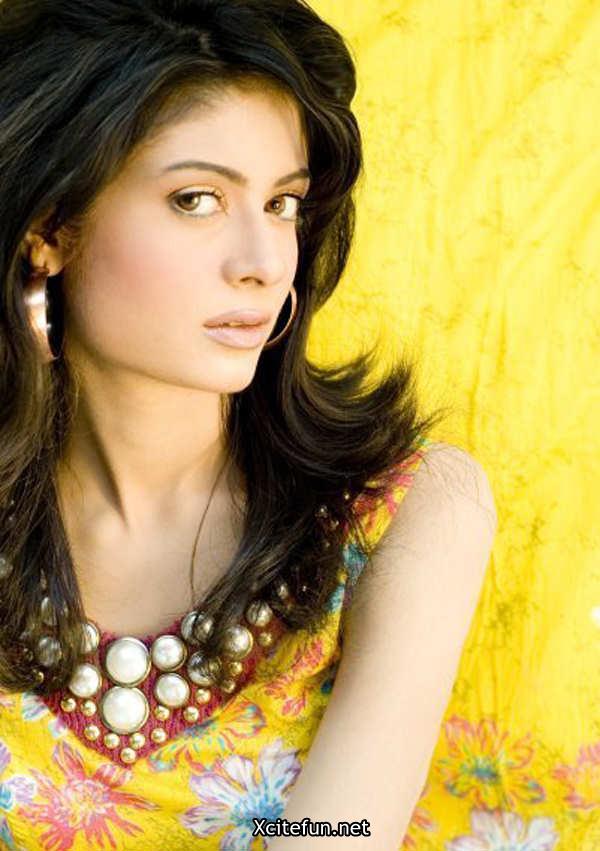 Paki Actress And Model Madiha Iftikhar