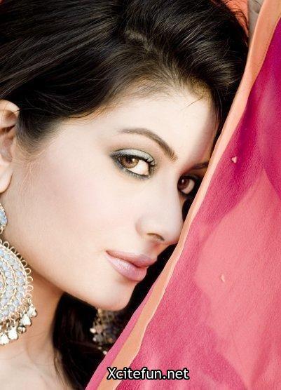 Paki Actress And Model Madiha Iftikhar